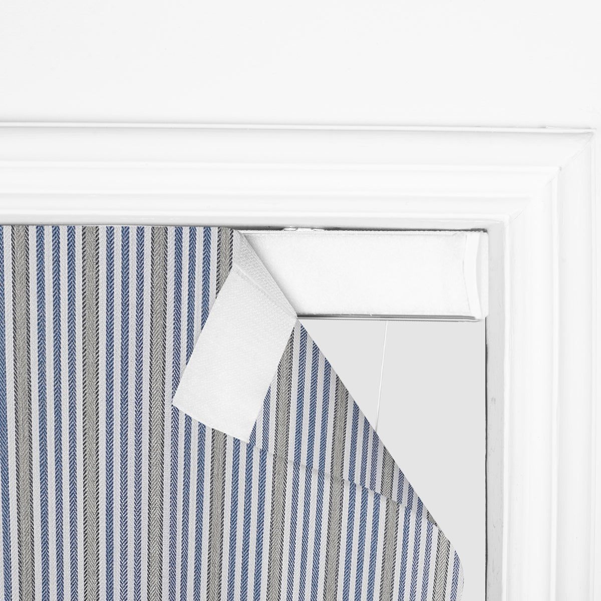 Sulugood Custom Square Stripe Light Filtering Cordless Roman Shades showing soft fabric folds and a seamless cordless lift system.